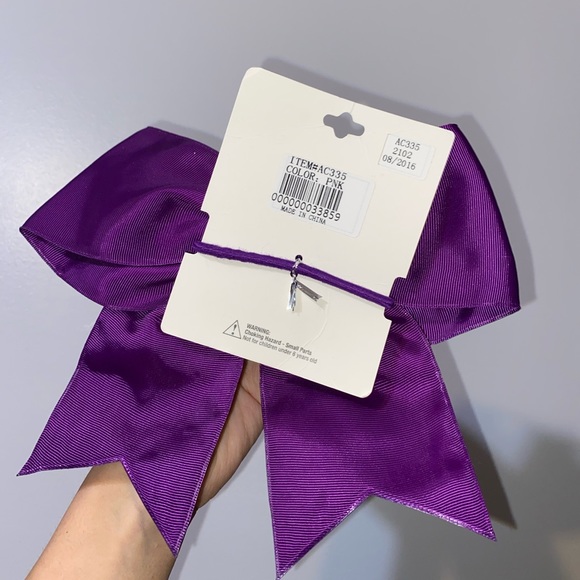 Chasse Cheerleading Cheer Bow - Picture 3 of 4
